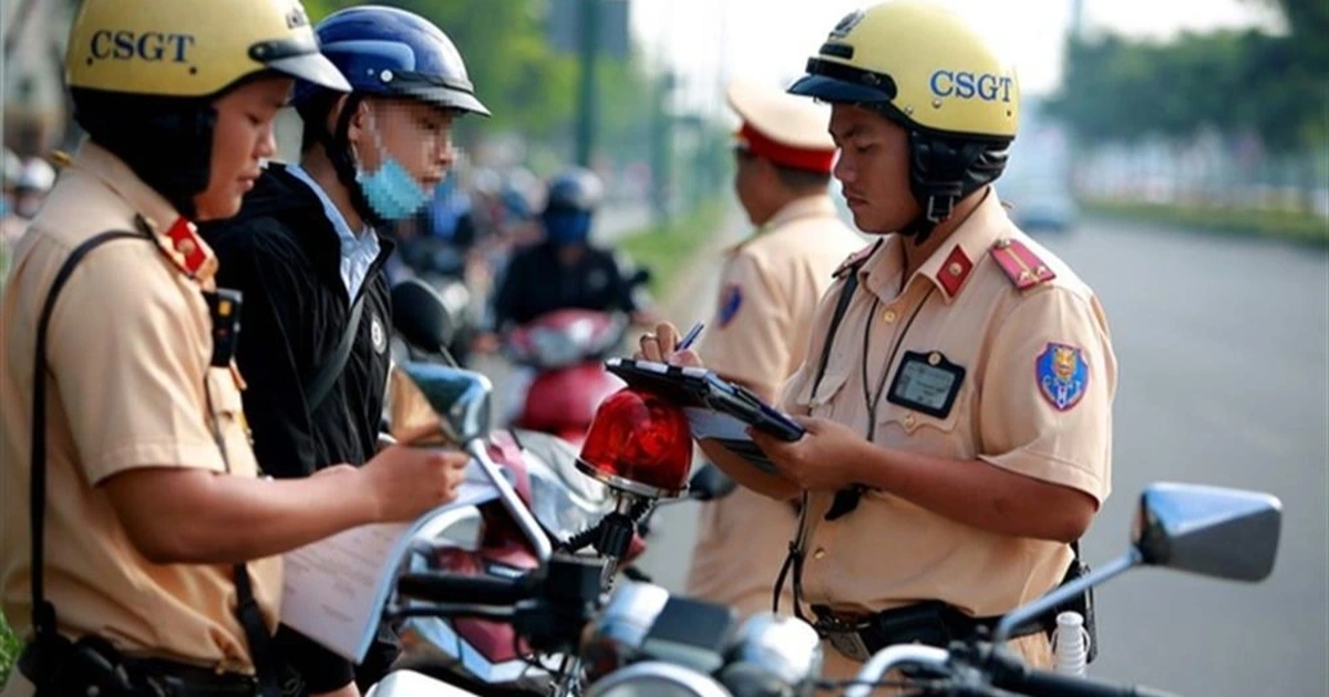 Mức phạt vi phạm không gắn gương cho xe máy