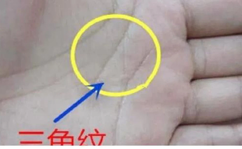 Hình tam giác trên lòng bàn tay